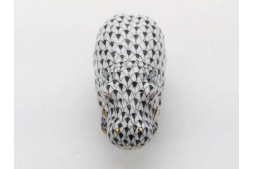 ヘレンド　ハンガリー　HEREND HVNGARY　ブラック　カバ　シックな佇まいのフィギュリン(黒、動物、金彩、フィッシュネット、ハンドペイント、置物、陶器)(R-081467)