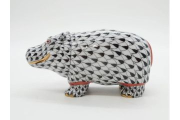 ヘレンド　ハンガリー　HEREND HVNGARY　ブラック　カバ　シックな佇まいのフィギュリン(黒、動物、金彩、フィッシュネット、ハンドペイント、置物、陶器)(R-081467)