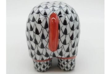 ヘレンド　ハンガリー　HEREND HVNGARY　ブラック　カバ　シックな佇まいのフィギュリン(黒、動物、金彩、フィッシュネット、ハンドペイント、置物、陶器)(R-081467)