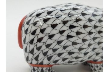 ヘレンド　ハンガリー　HEREND HVNGARY　ブラック　カバ　シックな佇まいのフィギュリン(黒、動物、金彩、フィッシュネット、ハンドペイント、置物、陶器)(R-081467)