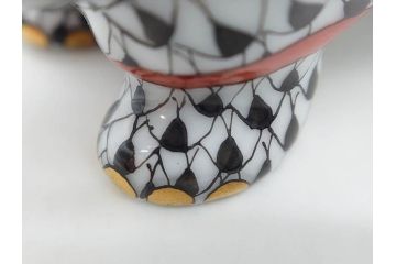 ヘレンド　ハンガリー　HEREND HVNGARY　ブラック　カバ　シックな佇まいのフィギュリン(黒、動物、金彩、フィッシュネット、ハンドペイント、置物、陶器)(R-081467)