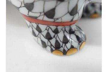 ヘレンド　ハンガリー　HEREND HVNGARY　ブラック　カバ　シックな佇まいのフィギュリン(黒、動物、金彩、フィッシュネット、ハンドペイント、置物、陶器)(R-081467)