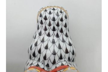 ヘレンド　ハンガリー　HEREND HVNGARY　ブラック　カバ　シックな佇まいのフィギュリン(黒、動物、金彩、フィッシュネット、ハンドペイント、置物、陶器)(R-081467)