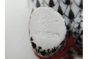 ヘレンド　ハンガリー　HEREND HVNGARY　ブラック　カバ　シックな佇まいのフィギュリン(黒、動物、金彩、フィッシュネット、ハンドペイント、置物、陶器)(R-081467)