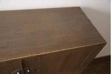 中古　美品　伝統工芸士　岡本国昭作　紀州　焼桐仕上げの衣装盆付き総桐箪笥(並厚)・上段(桐たんす、着物箪笥、衣装箪笥)(R-081482)