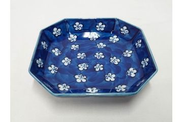 源右衛門窯　有田焼　緑彩葡萄絵　赤絵梅地紋　染付梅鳥　古染風梅紋　染付梅地紋絵割?　食卓に華を添える小鉢5客&中方皿4枚セット(果物、花、向付、深鉢、深皿、角皿、中皿、和皿、和食器、裏印、共箱付き)(R-081492)