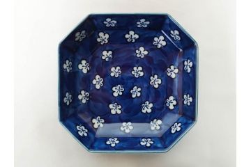 源右衛門窯　有田焼　緑彩葡萄絵　赤絵梅地紋　染付梅鳥　古染風梅紋　染付梅地紋絵割?　食卓に華を添える小鉢5客&中方皿4枚セット(果物、花、向付、深鉢、深皿、角皿、中皿、和皿、和食器、裏印、共箱付き)(R-081492)
