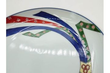 源右衛門窯　有田焼　染錦苺絵　染付梅鳥　染錦熨斗絵　繊細な色付が見事な皿5枚&方皿3枚セット(いちご、果物、銘々皿、中皿、角皿、変形皿、深皿、和皿、和食器、共箱付き)(R-081493)