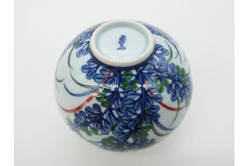 源右衛門窯　有田焼　染錦萩絵　青磁木ノ葉文　染錦筋丸紋　染錦柘榴絵　匠の美技に感嘆する花瓶&湯呑み15客セット(ティファニー?、Tiffany?、花生、花活、花入れ、花器、フラワーベース、湯のみ、ぐい呑み、煎茶、茶器、和食器、)(R-081494)