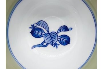 源右衛門窯　有田焼　染錦萩絵　青磁木ノ葉文　染錦筋丸紋　染錦柘榴絵　匠の美技に感嘆する花瓶&湯呑み15客セット(ティファニー?、Tiffany?、花生、花活、花入れ、花器、フラワーベース、湯のみ、ぐい呑み、煎茶、茶器、和食器、)(R-081494)