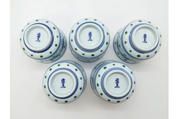 源右衛門窯　有田焼　染錦萩絵　青磁木ノ葉文　染錦筋丸紋　染錦柘榴絵　匠の美技に感嘆する花瓶&湯呑み15客セット(ティファニー?、Tiffany?、花生、花活、花入れ、花器、フラワーベース、湯のみ、ぐい呑み、煎茶、茶器、和食器、)(R-081494)