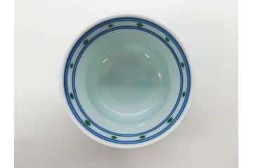 源右衛門窯　有田焼　染錦萩絵　青磁木ノ葉文　染錦筋丸紋　染錦柘榴絵　匠の美技に感嘆する花瓶&湯呑み15客セット(ティファニー?、Tiffany?、花生、花活、花入れ、花器、フラワーベース、湯のみ、ぐい呑み、煎茶、茶器、和食器、)(R-081494)