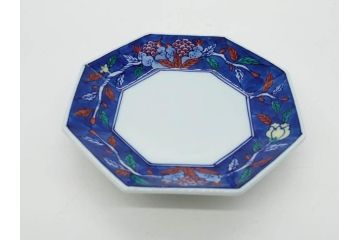 源右衛門窯　有田焼　染錦柘榴絵　食卓を賑やかに演出する銘々皿15枚セット(果物、八角皿、角皿、丸皿、小皿、中皿、変形皿、和皿、和食器、裏印、共箱付き)(R-081495)