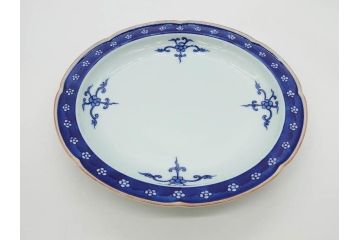 源右衛門窯　有田焼　染付四方唐草　(大)約22cm　7.3寸　(小)約19cm　6.2寸　上品な佇まいの中皿10枚セット(花、取り皿、和皿、和食器、裏印、共箱付き、七寸三分、六寸二分)(R-081496)