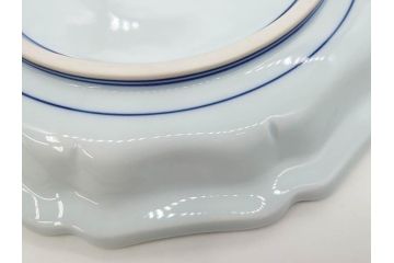 田代亮秀　有田焼　古代丸紋　小鉢　緑彩牡丹唐草紋　染錦花割紋　紺朱古代丸紋　3.5寸・7.1寸・8.9寸　優美なデザインが美しい皿2枚&鉢2客セット(向付、深鉢、大皿、深皿、和皿、和食器、裏印、共箱付き、三寸五分、七寸一分、八寸九分)(R-081497)