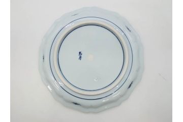 田代亮秀　有田焼　古代丸紋　小鉢　緑彩牡丹唐草紋　染錦花割紋　紺朱古代丸紋　3.5寸・7.1寸・8.9寸　優美なデザインが美しい皿2枚&鉢2客セット(向付、深鉢、大皿、深皿、和皿、和食器、裏印、共箱付き、三寸五分、七寸一分、八寸九分)(R-081497)
