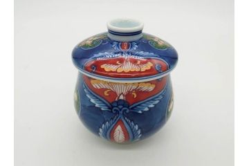 田代亮秀　有田焼　染錦　図変わり　約8.3cm　2.7寸　繊細な絵付けが見事な蒸茶碗6客セット(動物、果物、花割、野苺唐草、群鹿、梅花丸紋、裏印、和食器、共箱付き、二寸七分)(R-081498)