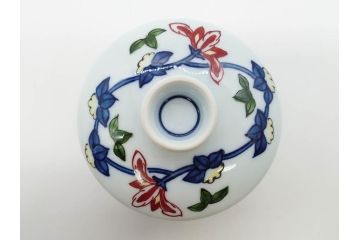 田代亮秀　有田焼　染錦　図変わり　約8.3cm　2.7寸　繊細な絵付けが見事な蒸茶碗6客セット(動物、果物、花割、野苺唐草、群鹿、梅花丸紋、裏印、和食器、共箱付き、二寸七分)(R-081498)