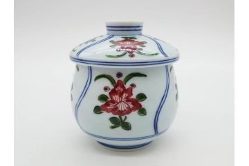 田代亮秀　有田焼　染錦　図変わり　約8.3cm　2.7寸　繊細な絵付けが見事な蒸茶碗6客セット(動物、果物、花割、野苺唐草、群鹿、梅花丸紋、裏印、和食器、共箱付き、二寸七分)(R-081498)