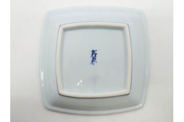 田代亮秀　有田焼　染錦面取唐花　絵変り　角皿　稔割祥瑞　3.6寸・4.5寸・5.4寸　皿10枚&小鉢セット(花割、向付、深鉢、深皿、銘々皿、取り皿、中皿、和皿、和食器、共箱付き、三寸六分、四寸五分、五寸四分)(R-081499)