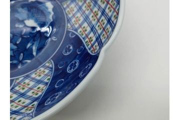 田代亮秀　有田焼　染錦祥瑞双魚見込　梅花丸紋　野苺唐草紋　稔割祥瑞　5.5寸・7寸・7.1寸　匠の技が光る鉢3客&皿5客セット(果物、吉祥文様、深鉢、深皿、銘々皿、和皿、中皿、和食器、共箱付き、五寸五分、七寸、七寸一分)(R-081500)