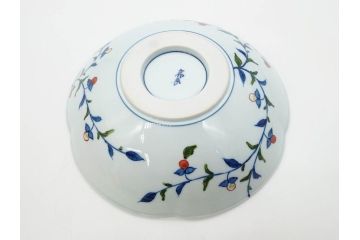 田代亮秀　有田焼　染錦祥瑞双魚見込　梅花丸紋　野苺唐草紋　稔割祥瑞　5.5寸・7寸・7.1寸　匠の技が光る鉢3客&皿5客セット(果物、吉祥文様、深鉢、深皿、銘々皿、和皿、中皿、和食器、共箱付き、五寸五分、七寸、七寸一分)(R-081500)