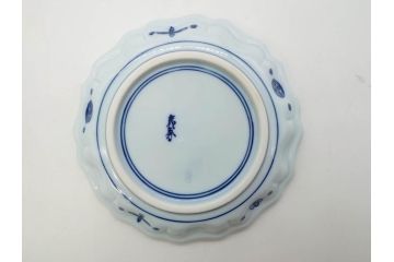田代亮秀　有田焼　染錦祥瑞双魚見込　梅花丸紋　野苺唐草紋　稔割祥瑞　5.5寸・7寸・7.1寸　匠の技が光る鉢3客&皿5客セット(果物、吉祥文様、深鉢、深皿、銘々皿、和皿、中皿、和食器、共箱付き、五寸五分、七寸、七寸一分)(R-081500)