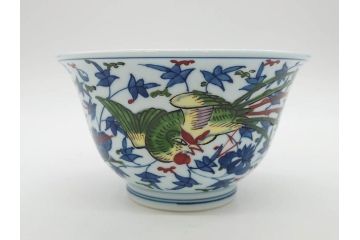 田代亮秀　有田焼　染錦鳳凰唐草紋　花割紋　花唐草紋　万歴風双龍紋　5.2寸・7寸・7.6寸・1尺　華やかな雰囲気の皿2枚&鉢2客セット(鳥、竜、深鉢、中皿、大皿、尺皿、深皿、和皿、和食器、裏印、共箱付き、五寸二分、七寸、七寸六分、一尺)(R-081501)