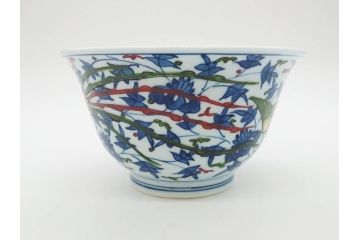 田代亮秀　有田焼　染錦鳳凰唐草紋　花割紋　花唐草紋　万歴風双龍紋　5.2寸・7寸・7.6寸・1尺　華やかな雰囲気の皿2枚&鉢2客セット(鳥、竜、深鉢、中皿、大皿、尺皿、深皿、和皿、和食器、裏印、共箱付き、五寸二分、七寸、七寸六分、一尺)(R-081501)