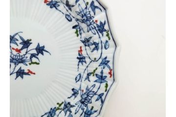 田代亮秀　有田焼　染錦鳳凰唐草紋　花割紋　花唐草紋　万歴風双龍紋　5.2寸・7寸・7.6寸・1尺　華やかな雰囲気の皿2枚&鉢2客セット(鳥、竜、深鉢、中皿、大皿、尺皿、深皿、和皿、和食器、裏印、共箱付き、五寸二分、七寸、七寸六分、一尺)(R-081501)