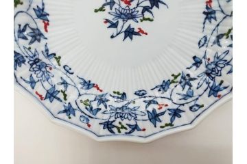 田代亮秀　有田焼　染錦鳳凰唐草紋　花割紋　花唐草紋　万歴風双龍紋　5.2寸・7寸・7.6寸・1尺　華やかな雰囲気の皿2枚&鉢2客セット(鳥、竜、深鉢、中皿、大皿、尺皿、深皿、和皿、和食器、裏印、共箱付き、五寸二分、七寸、七寸六分、一尺)(R-081501)