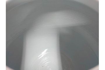 田代亮秀　有田焼　染錦群鹿紋　高さ 約28cm　華やかで温かみを感じる壷(花生、花瓶、花器、花入れ、壺、裏印、共箱付き)(R-081504)
