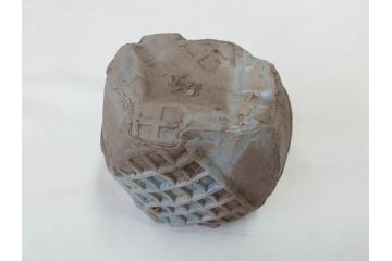 小西陶蔵　青備前　香炉/備前　茶入れ　土の温かみを感じる味わい深い香炉&茶入セット(香爐、仏具、茶道具、茶陶、茶入れ、抹茶、蓋物、小蓋物、共箱付き、仕覆付き)(R-081506)
