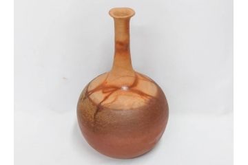 小西陶蔵　備前　長首　高さ 約36cm　窯変の美が際立つ花入(花瓶、花器、花生、花活、和食器、裏印、共箱付き)(R-081507)