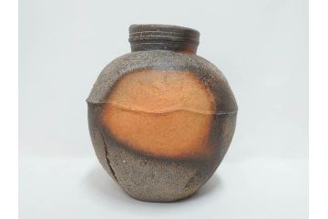 小西陶蔵　備前　耳付　侘び寂びの趣が漂う花入3点&壷セット(花生、花活、花器、花瓶、壺、和食器、裏印、共箱付き)(R-081508)