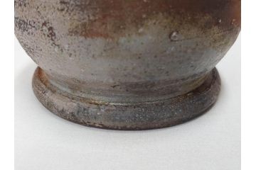 小西陶蔵　備前　耳付　侘び寂びの趣が漂う花入3点&壷セット(花生、花活、花器、花瓶、壺、和食器、裏印、共箱付き)(R-081508)