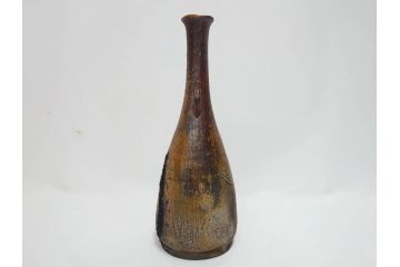 小西陶蔵　備前　耳付　侘び寂びの趣が漂う花入3点&壷セット(花生、花活、花器、花瓶、壺、和食器、裏印、共箱付き)(R-081508)