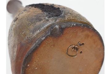 小西陶蔵　備前　耳付　侘び寂びの趣が漂う花入3点&壷セット(花生、花活、花器、花瓶、壺、和食器、裏印、共箱付き)(R-081508)