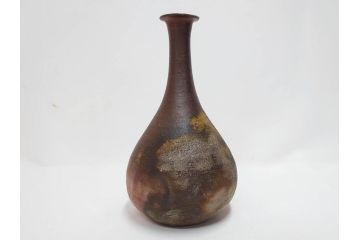 小西陶蔵　備前　砧花入　土の自然な風合いが際立つ花入3点&皿セット(四方、中皿、角皿、和皿、和食器、花生、花活、花器、花瓶、裏印、共箱付き)(R-081509)