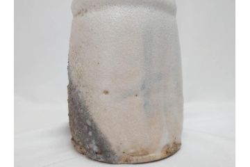 金森伸郎　志野焼　志野灰被　雪野志野　温かみを感じる独特の風合いが魅力の花生2点セット(前田昌道書付、花活、花入、花器、花瓶、ウコン布付き、裏印、共箱付)(R-081510)