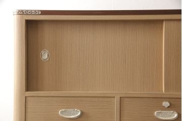 中古　美品　伝統工芸品　大阪泉州　桑材のアクセントがモダンな雰囲気を醸し出す総桐箪笥(胴丸)・上段(総桐たんす、引き出し、チェスト、衣装箪笥、和タンス)(R-081511)