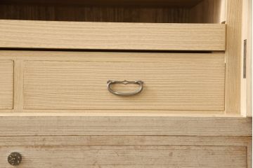 中古　国産手造り家具　御所車　上品な和を演出してくれる総桐箪笥・上段(並厚、桐たんす、着物箪笥、和タンス、衣装箪笥)(R-081524)