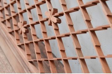 アンティーク建具　木の素朴な味わいが感じられる組子欄間1枚(明り取り、明かり取り、らんま)(R-081530)