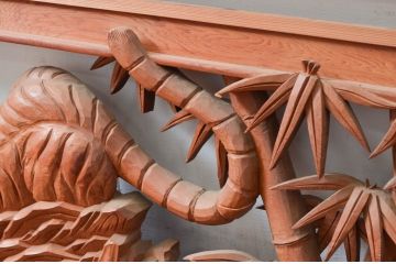 アンティーク建具　上手物!!　迫力のある虎と竹に波の図柄が魅力的な両面彫刻欄間1枚(明かり取り、明り取り)(製作費推定140万円)(R-081532)