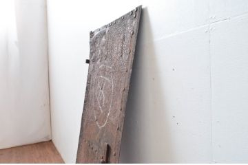 アンティーク建具　使いこまれた風合いが魅力的な鉄扉1枚(鉄板、窓、ドア)(R-081533)