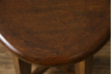 和製アンティーク　コンパクトでかわいらしいハイスツール　(R-081535)