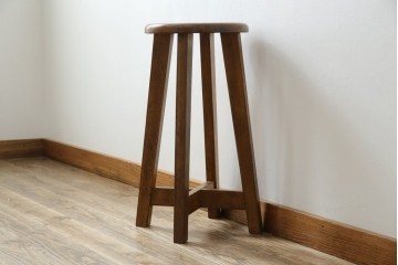 和製アンティーク　コンパクトでかわいらしいハイスツール　(R-081535)