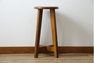 和製アンティーク　コンパクトでかわいらしいハイスツール　(R-081535)