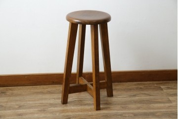 和製アンティーク　コンパクトでかわいらしいハイスツール　(R-081535)