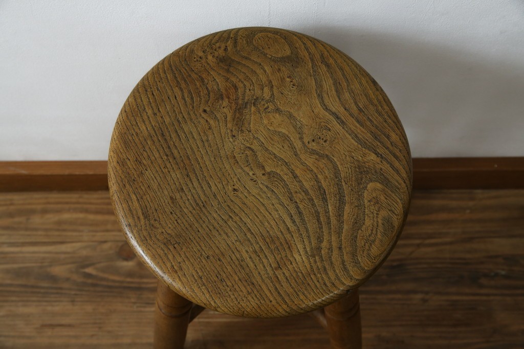 和製アンティーク　コンパクトでかわいらしいスツール　(R-081536)